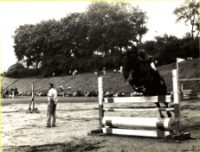 [Zawody hippiczne w Mrągowie]