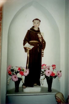 [Figura św. Antoniego z kościoła pw. św. Józefa w Kobułtach]