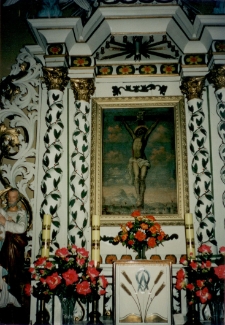 [Ołtarz Ukrzyżowania w kościele Podwyższenia Krzyża Świętego w Słoneczniku]