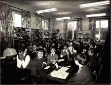 [Zajęcia w Oddziale dla dzieci Miejskiej Biblioteki Publicznej w Mrągowie. 2]