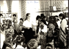 [Zajęcia w Oddziale dla Dzieci Miejskiej Biblioteki Publicznej w Mrągowie. 1]