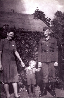 [Żołnierz na przepustce]