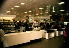 [Sklep samobsługowy w Mrągowie 1992. 1]