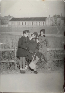 [Koszary nad jeziorem Długim w Olsztynie]