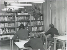 [Czytelnia Powiatowej i Miejskiej Biblioteki Publicznej w Giżycku. 2]