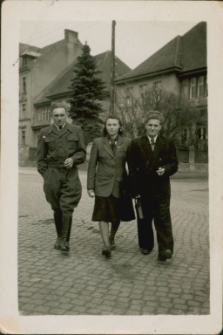 [Spacer ulicą Warszawską w Mrągowie]