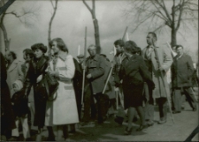 Zakończenie pochodu pierwszomajowego w Mrągowie 1979
