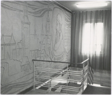 [Płaskorzeźba naścienna w Powiatowej i Miejskiej Bibliotece Publicznej w Lidzbarku Warmińskim]